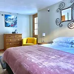 The Castle, 10 Bedroom Chalet, Centre * Chamonix