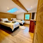 The Castle, 10 Bedroom Chalet, Centre * Chamonix