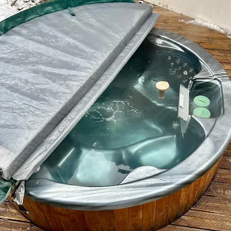 The Castle, 10 Bedroom Chalet, Centre *