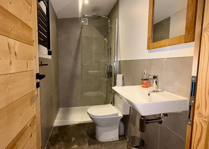 The Castle, 10 Bedroom Chalet, Centre *