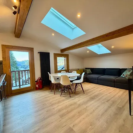 The Castle, 10 Bedroom Chalet, Centre