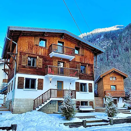 Apart-hotel The Castle, 10 Bedroom Chalet, Centre *