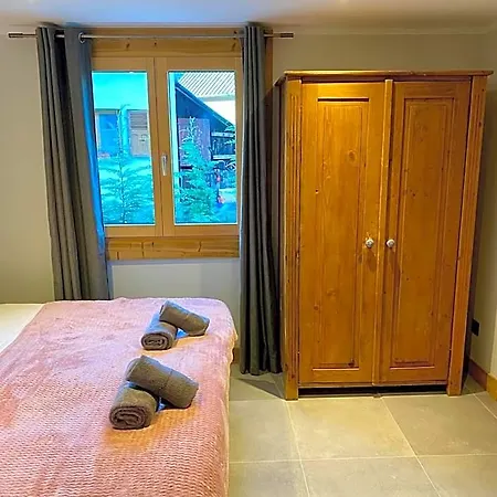The Castle, 10 Bedroom Chalet, Centre Apart-hotel *