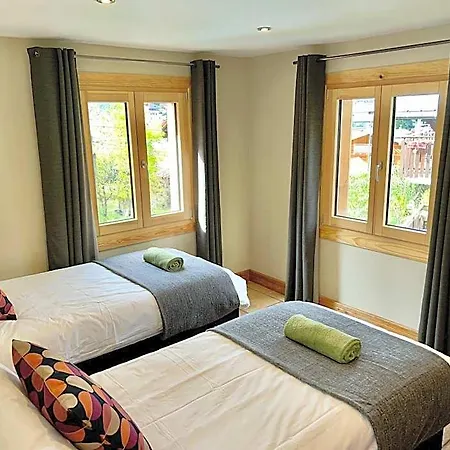 The Castle, 10 Bedroom Chalet, Centre *