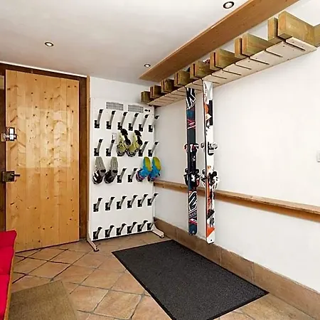 The Castle, 10 Bedroom Chalet, Centre מלון דירות *