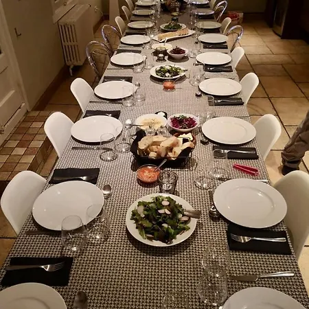 Lejlighedshotel The Castle, 10 Bedroom Chalet, Centre *