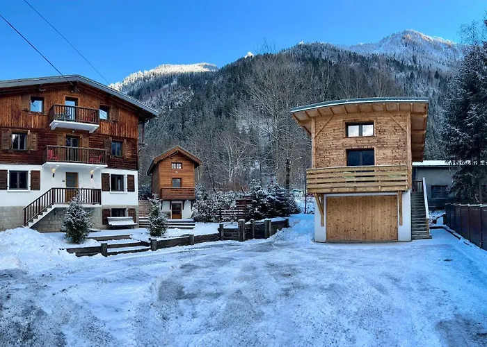 The Castle, 10 Bedroom Chalet, Centre * Chamonix