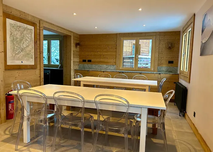 The Castle, 10 Bedroom Chalet, Centre *