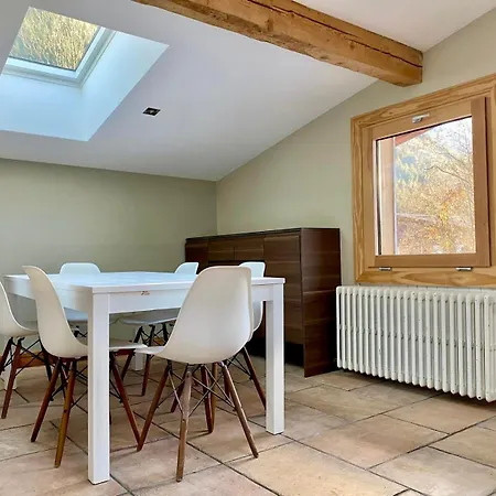 The Castle, 10 Bedroom Chalet, Centre Aparthotel *