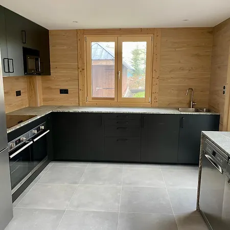 The Castle, 10 Bedroom Chalet, Centre Chamonix