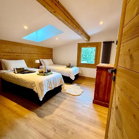 The Castle, 10 Bedroom Chalet, Centre * Chamonix
