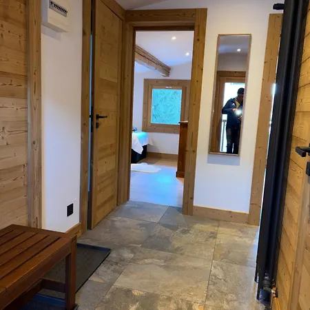 The Castle, 10 Bedroom Chalet, Centre Aparthotel