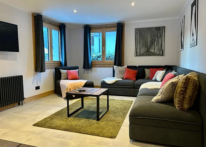 The Castle, 10 Bedroom Chalet, Centre *