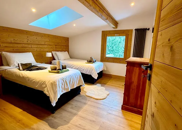 The Castle, 10 Bedroom Chalet, Centre * Chamonix