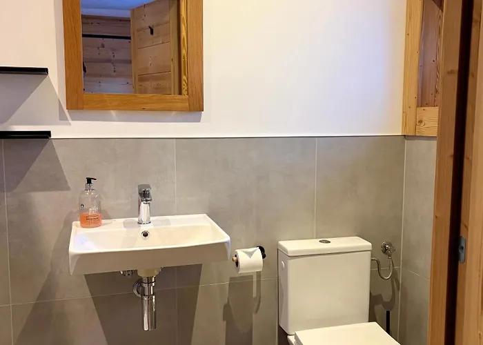 The Castle, 10 Bedroom Chalet, Centre